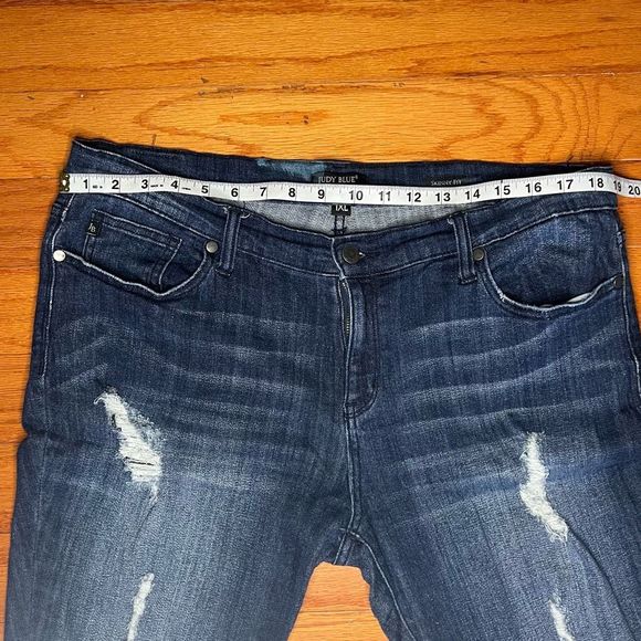Judy Blue Jeans - These Jeans have extra Stretch- Size 1X- Fits -16/18 (Snug 20) - Picture 3 of 9